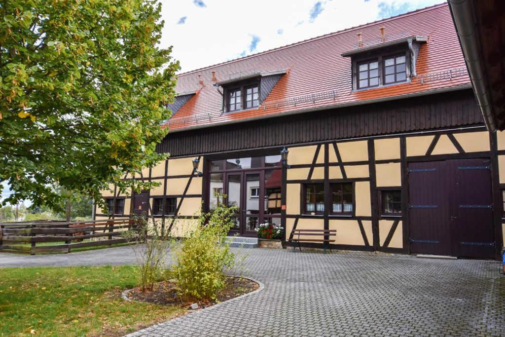 Lavendelhof Die Idyllische Landpension Crimmitschau ภายนอก รูปภาพ